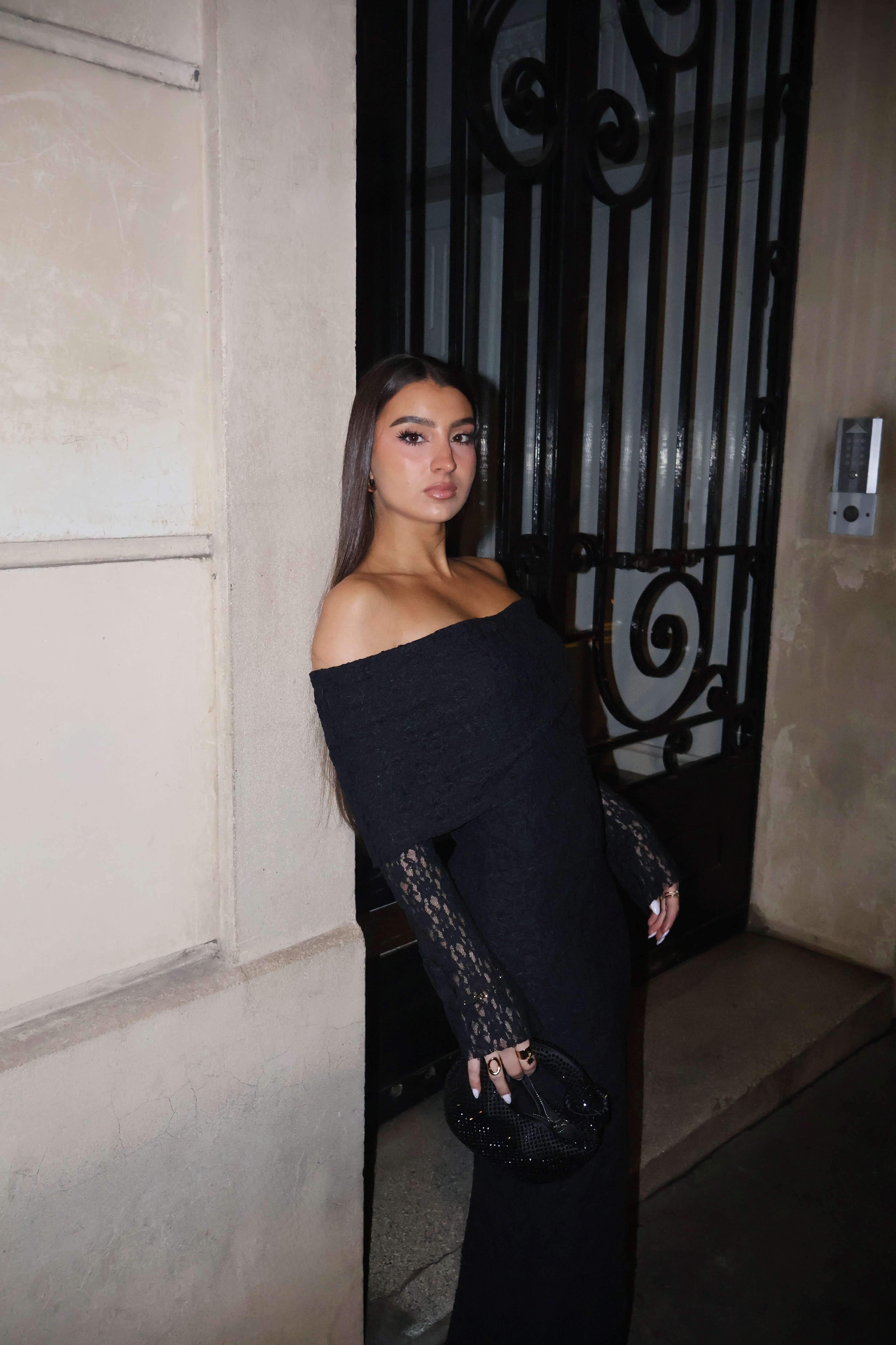 Robe Paris - Robe Noire en Dentelle